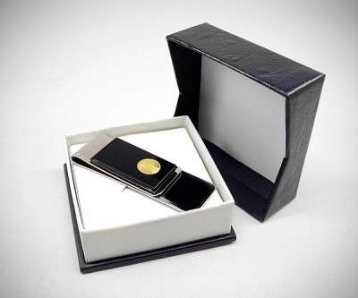 Fermasoldi plexi con moneta LeCuff 2